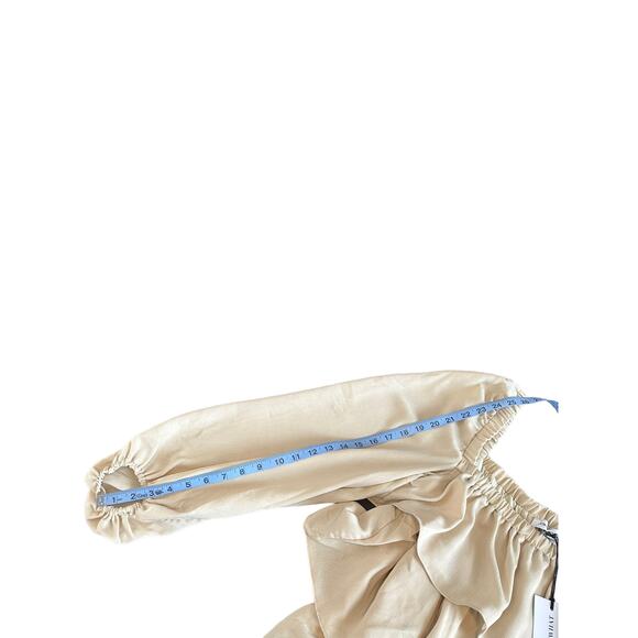 New with Tags WeWoreWhat Crinkle Crème Bruilee Tiered Mini Dress Size Small - Picture 10 of 10